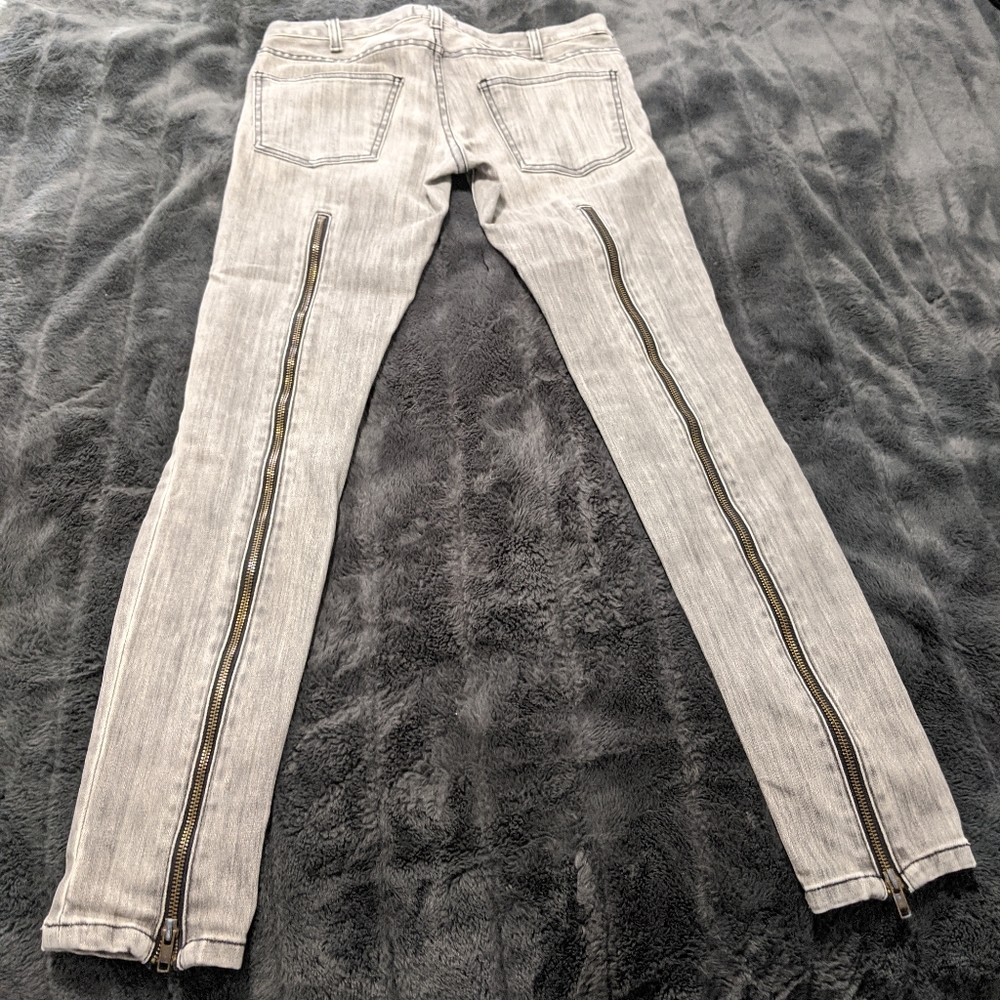 Current/Elliott - Back Zipper Grey Skinny Jeans